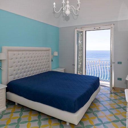 Apartments Amalfi Design Sea View Accessible By 250 Steps Buitenkant foto