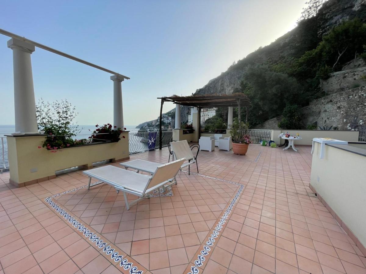 Apartments Amalfi Design Sea View Accessible By 250 Steps Buitenkant foto