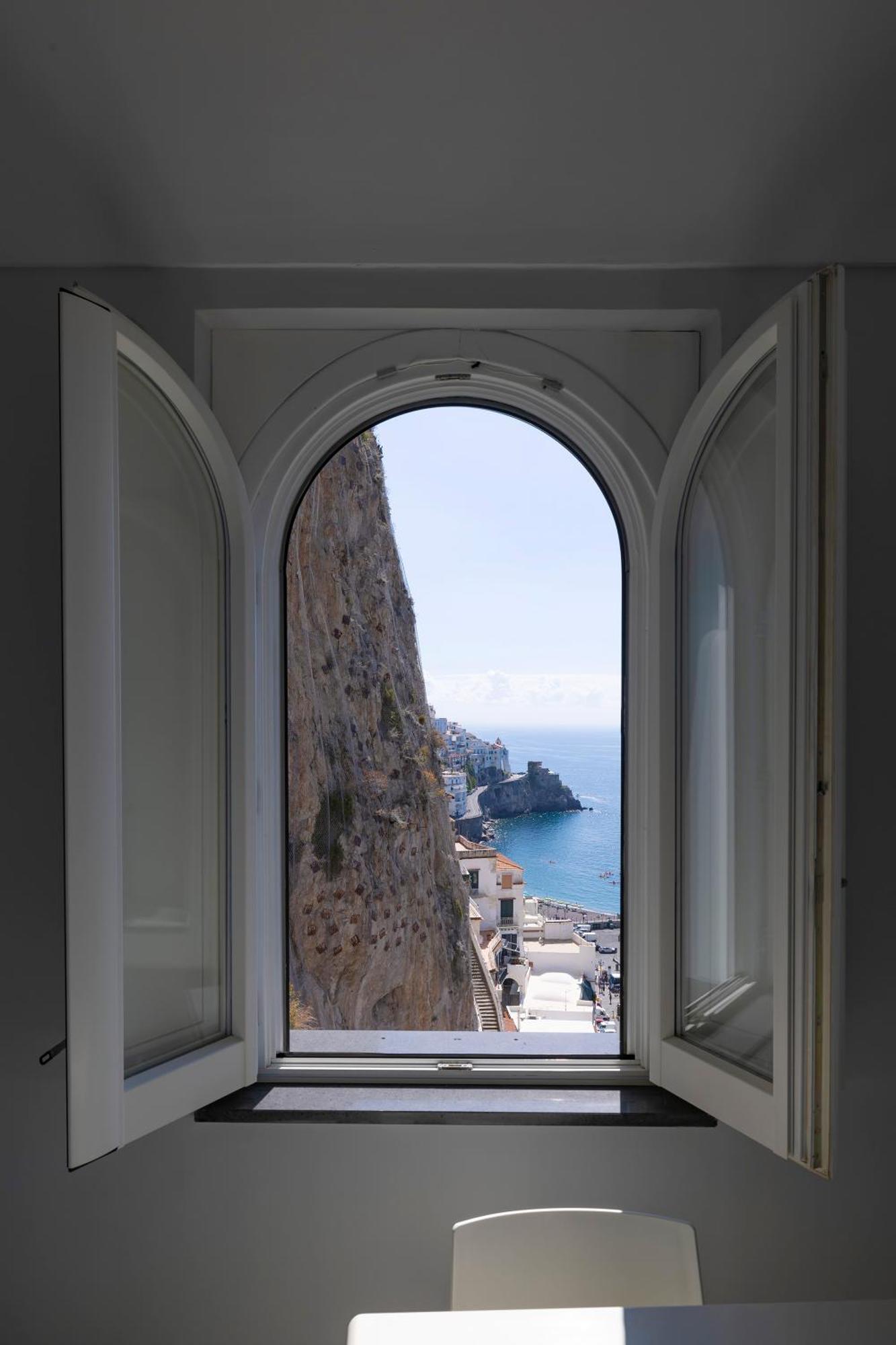 Apartments Amalfi Design Sea View Accessible By 250 Steps Buitenkant foto