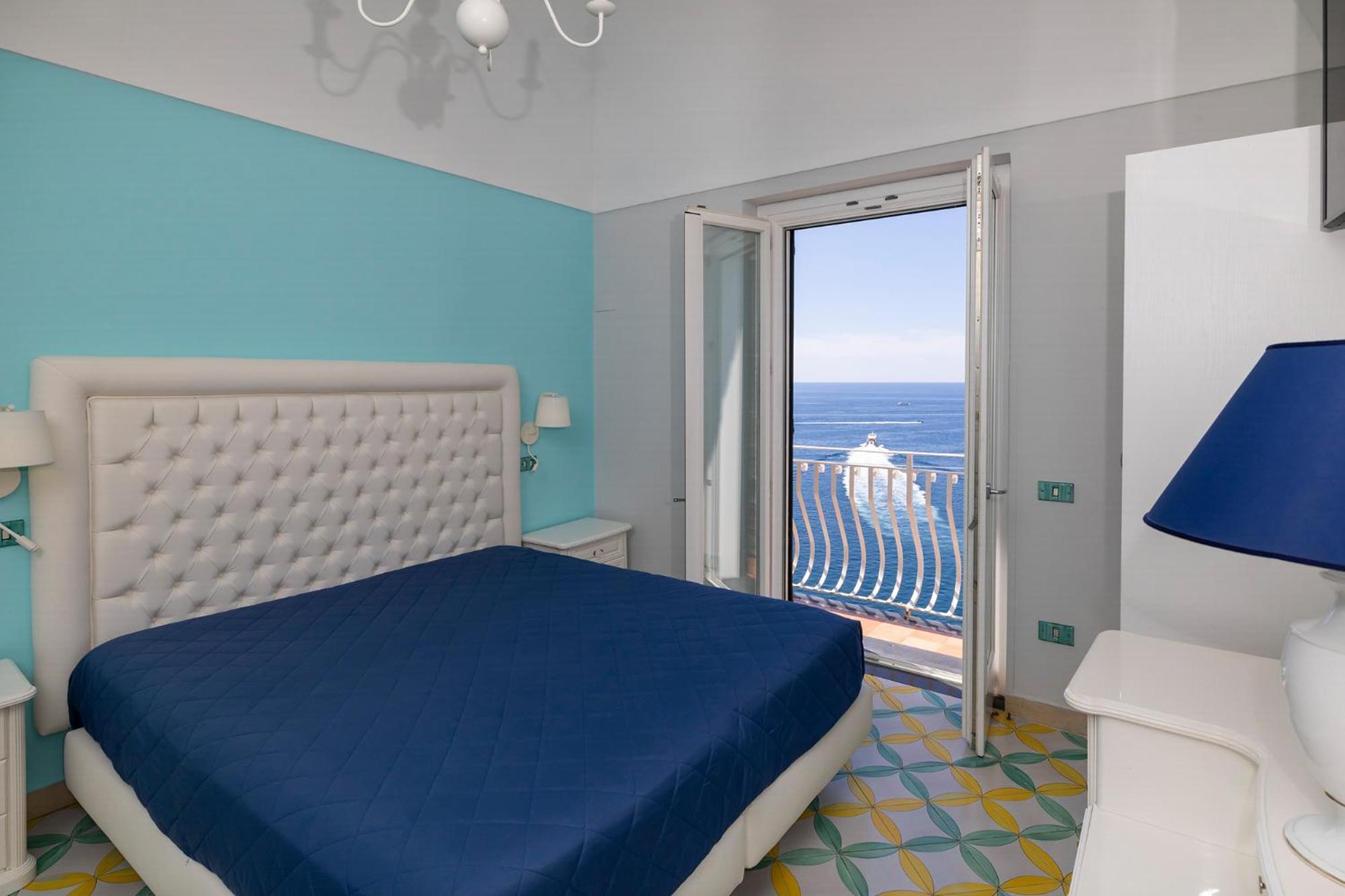 Apartments Amalfi Design Sea View Accessible By 250 Steps Buitenkant foto