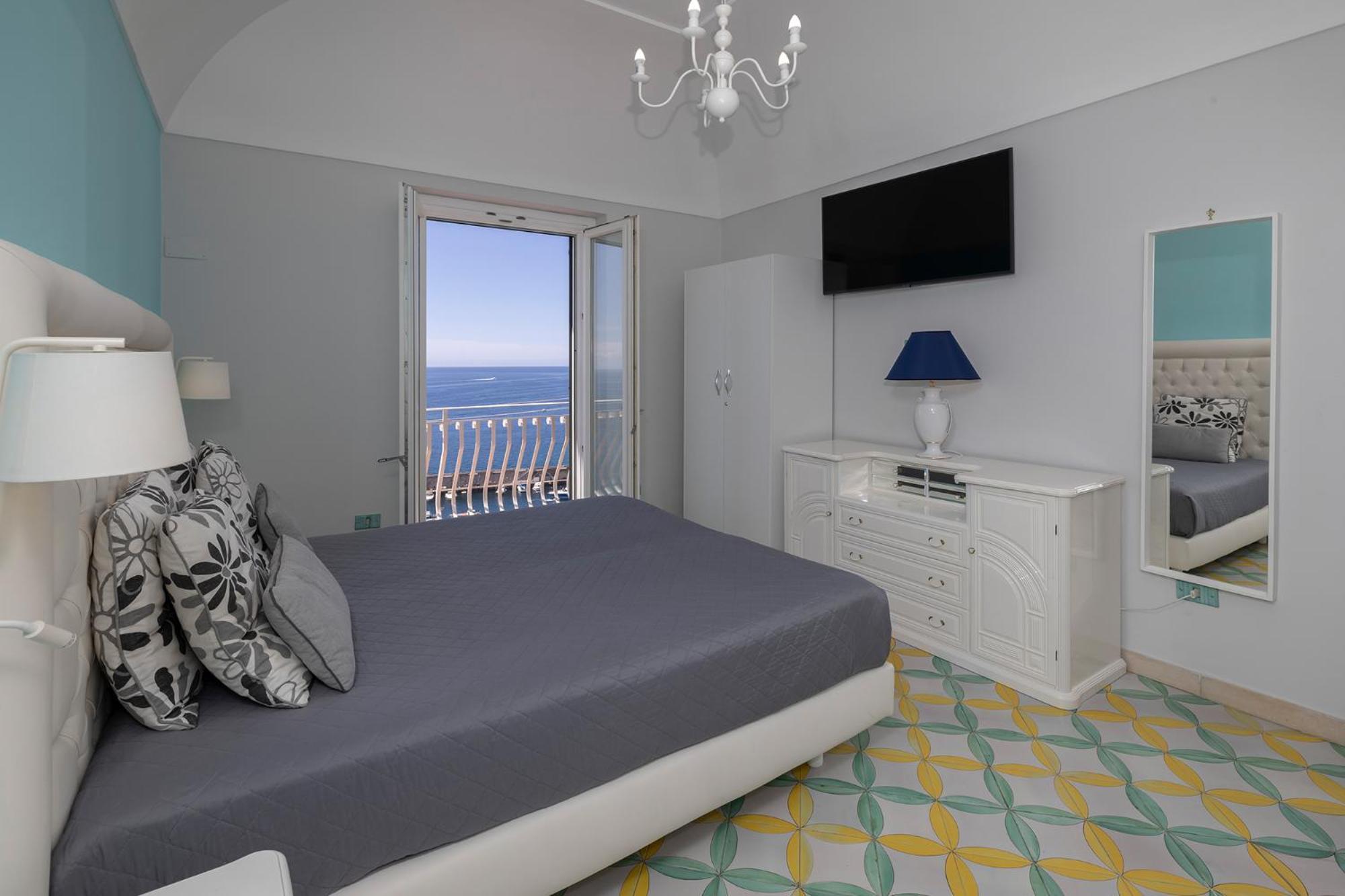 Apartments Amalfi Design Sea View Accessible By 250 Steps Buitenkant foto