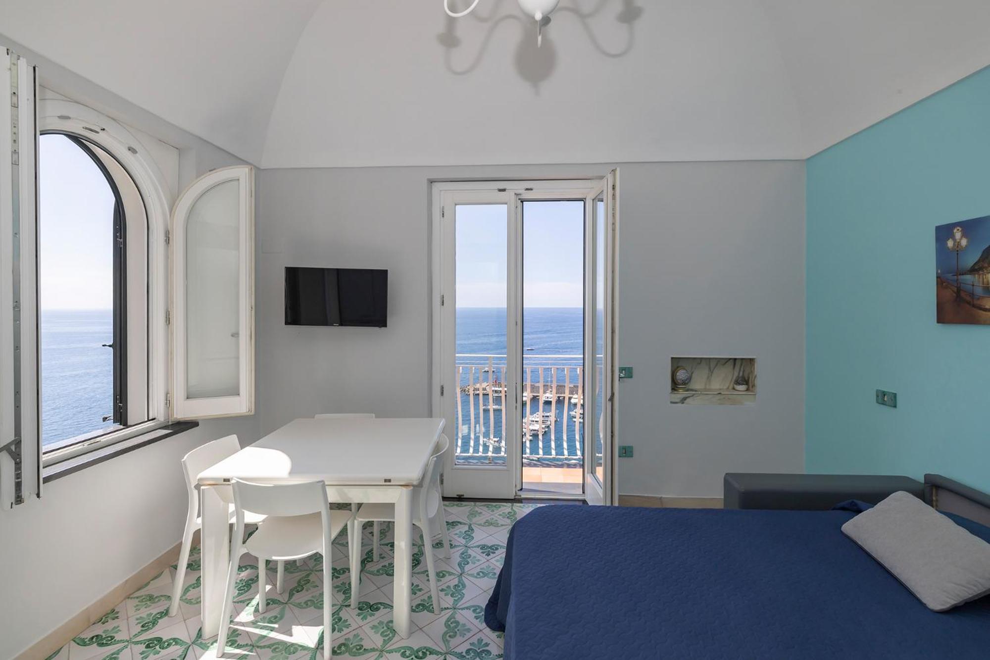 Apartments Amalfi Design Sea View Accessible By 250 Steps Buitenkant foto