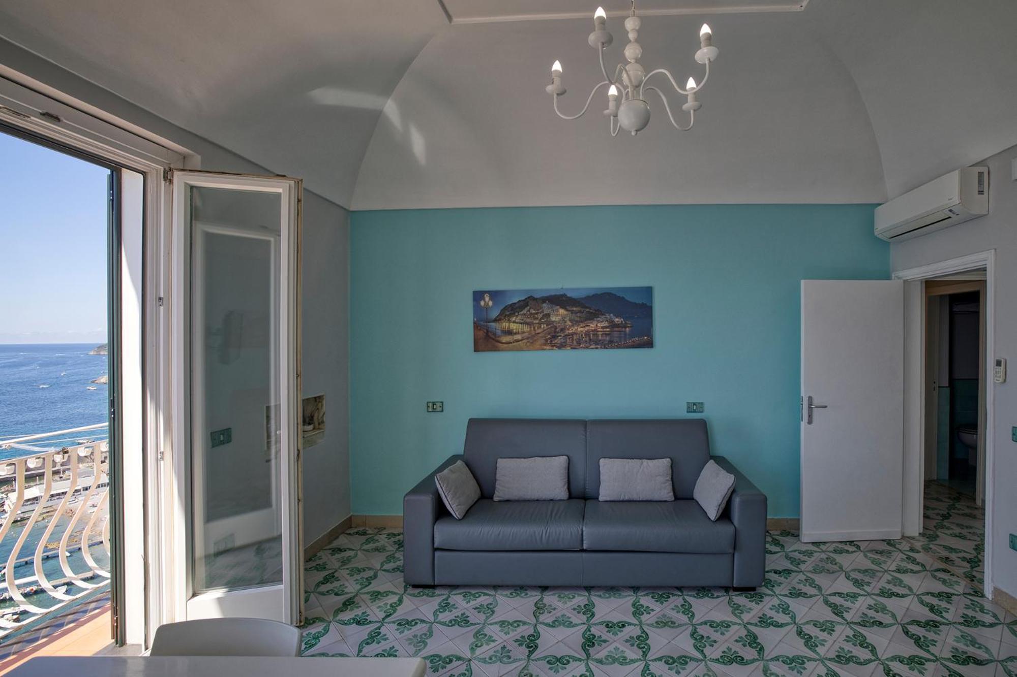 Apartments Amalfi Design Sea View Accessible By 250 Steps Buitenkant foto