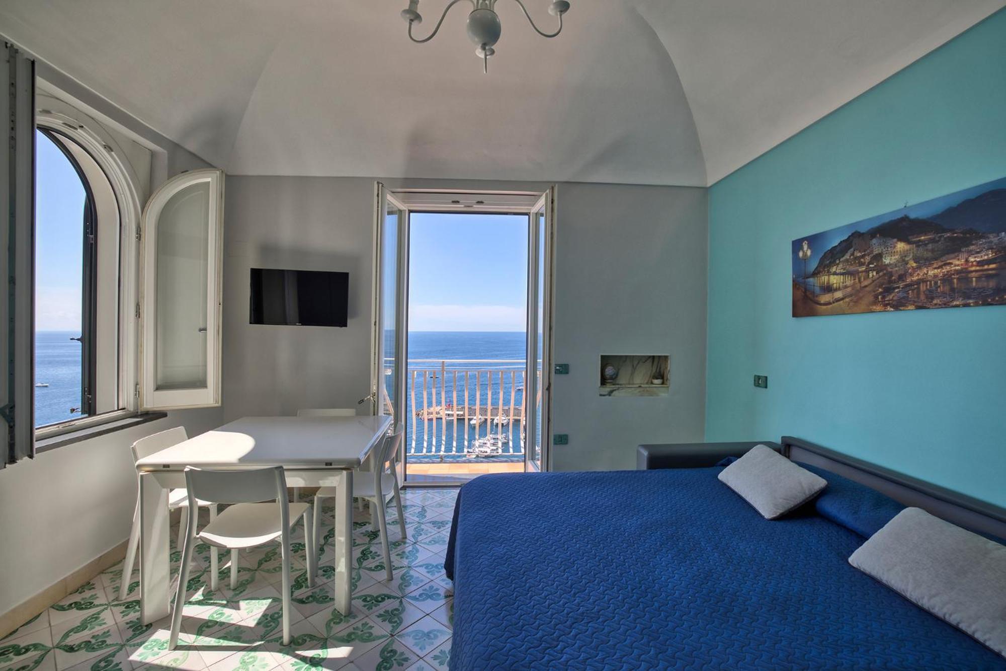 Apartments Amalfi Design Sea View Accessible By 250 Steps Buitenkant foto