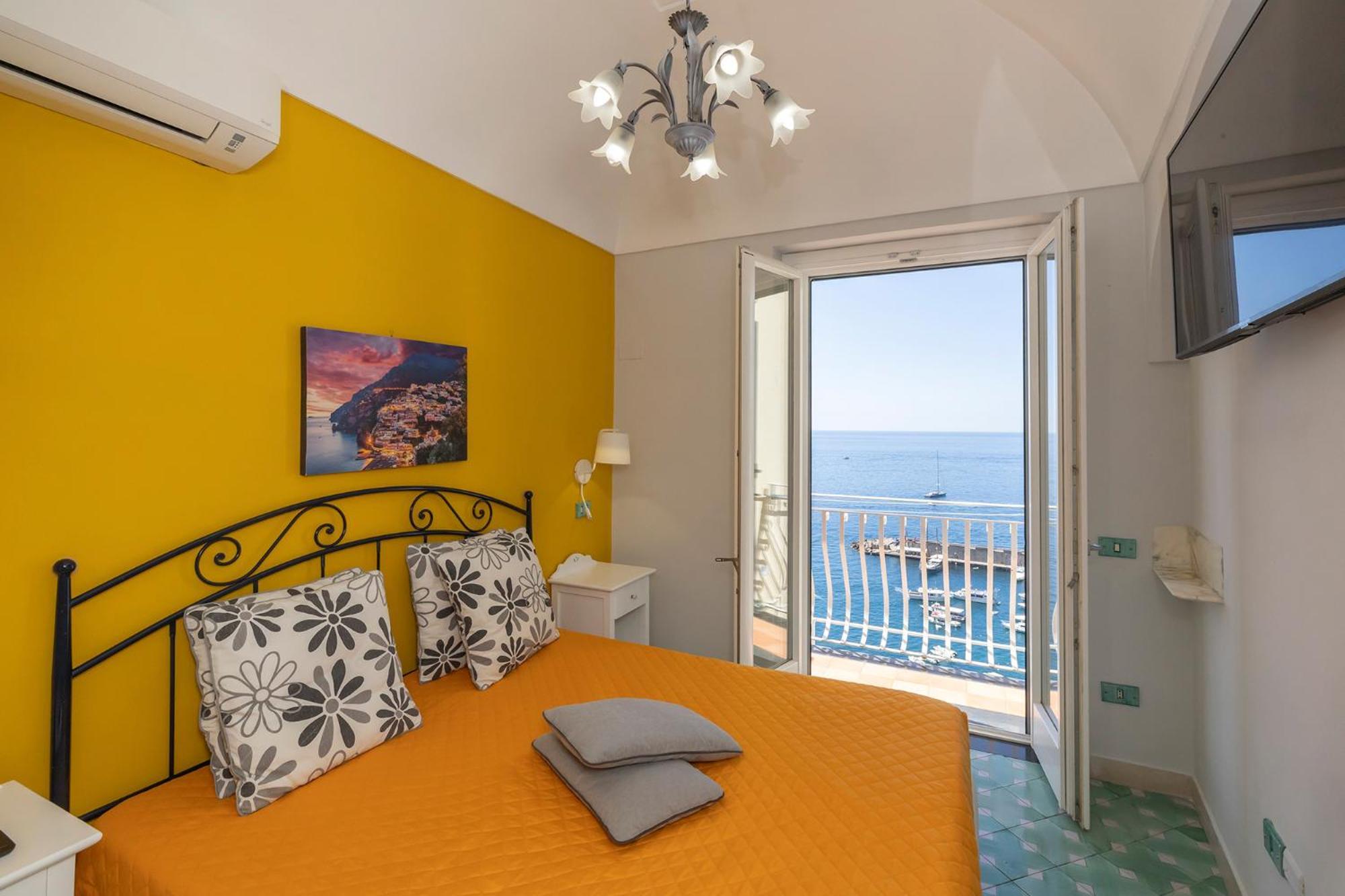 Apartments Amalfi Design Sea View Accessible By 250 Steps Buitenkant foto