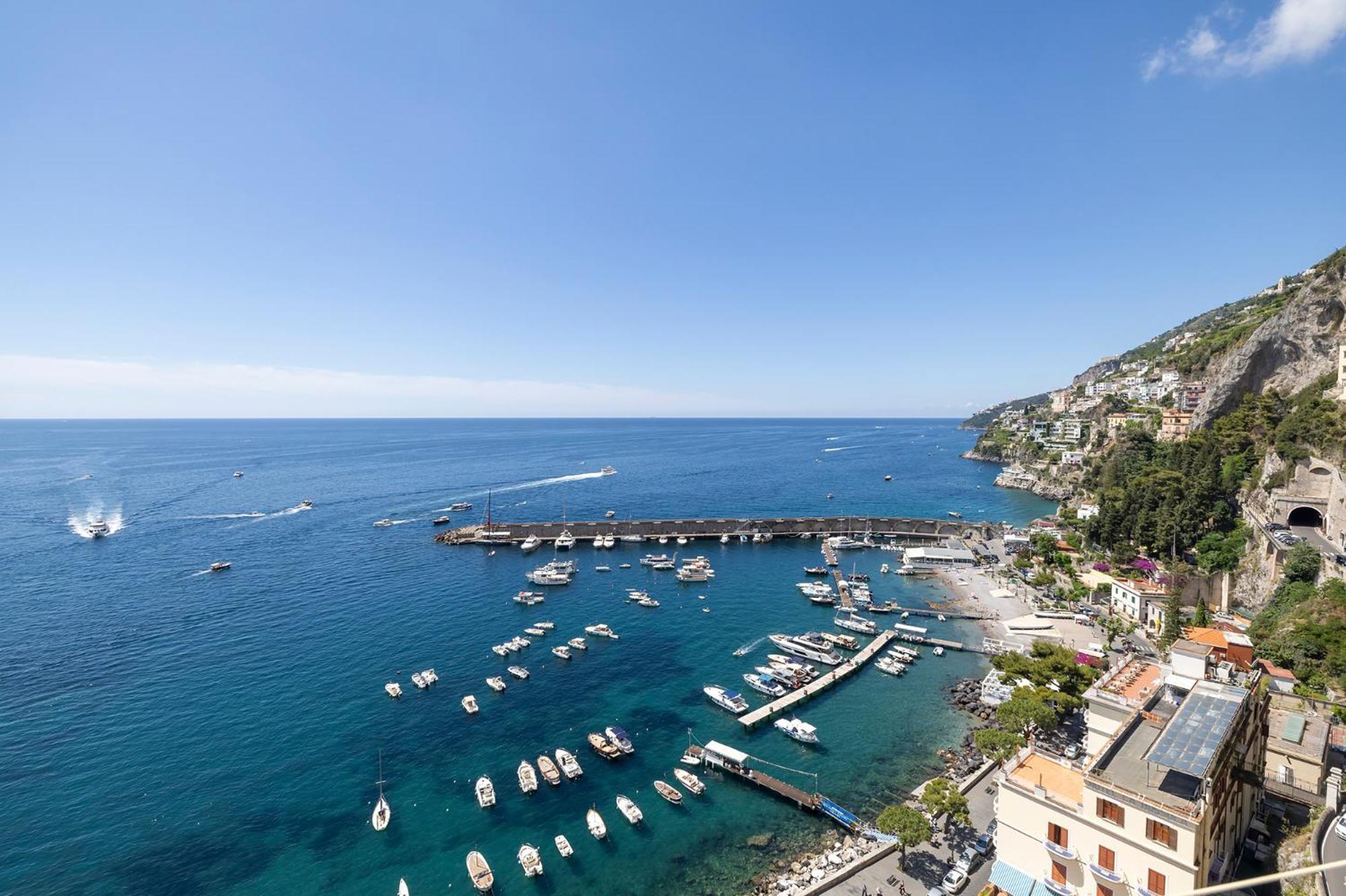 Apartments Amalfi Design Sea View Accessible By 250 Steps Buitenkant foto